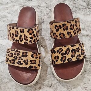Altar'd State Leopard‎ Platform Wedge Sandals Size 6